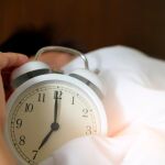 Las 7 de la mañana es la hora media en la que nos levantamos