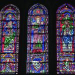La luz apostólica. Las vidrieras de la catedral de Chartres están plagadas de simbología (en la imagen, los cuatro apóstoles) y son una de las cumbres del sistema de iluminación arquitectónica del gótico
