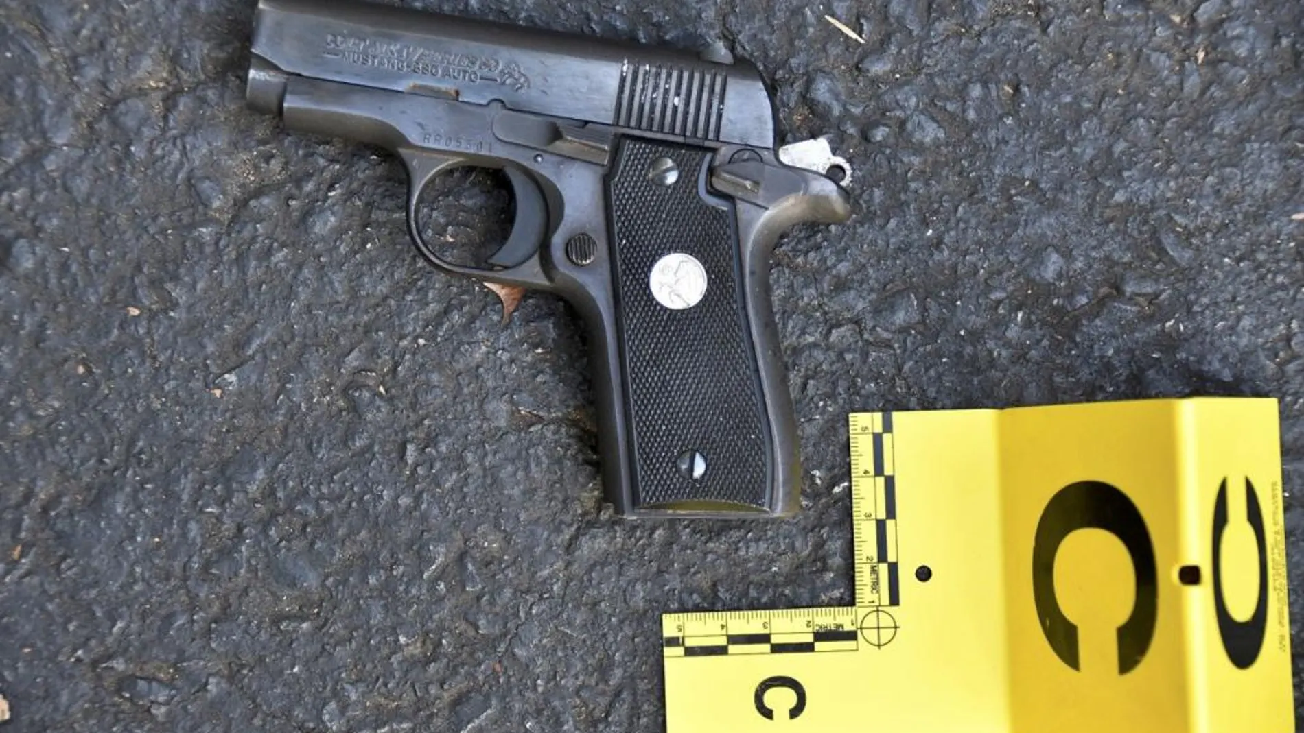Imagen de la pistola que según la policía de Charlotte tenía Keith Scott
