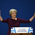 La primera ministra británica, Theresa May, antes de pronunciar su discurso.