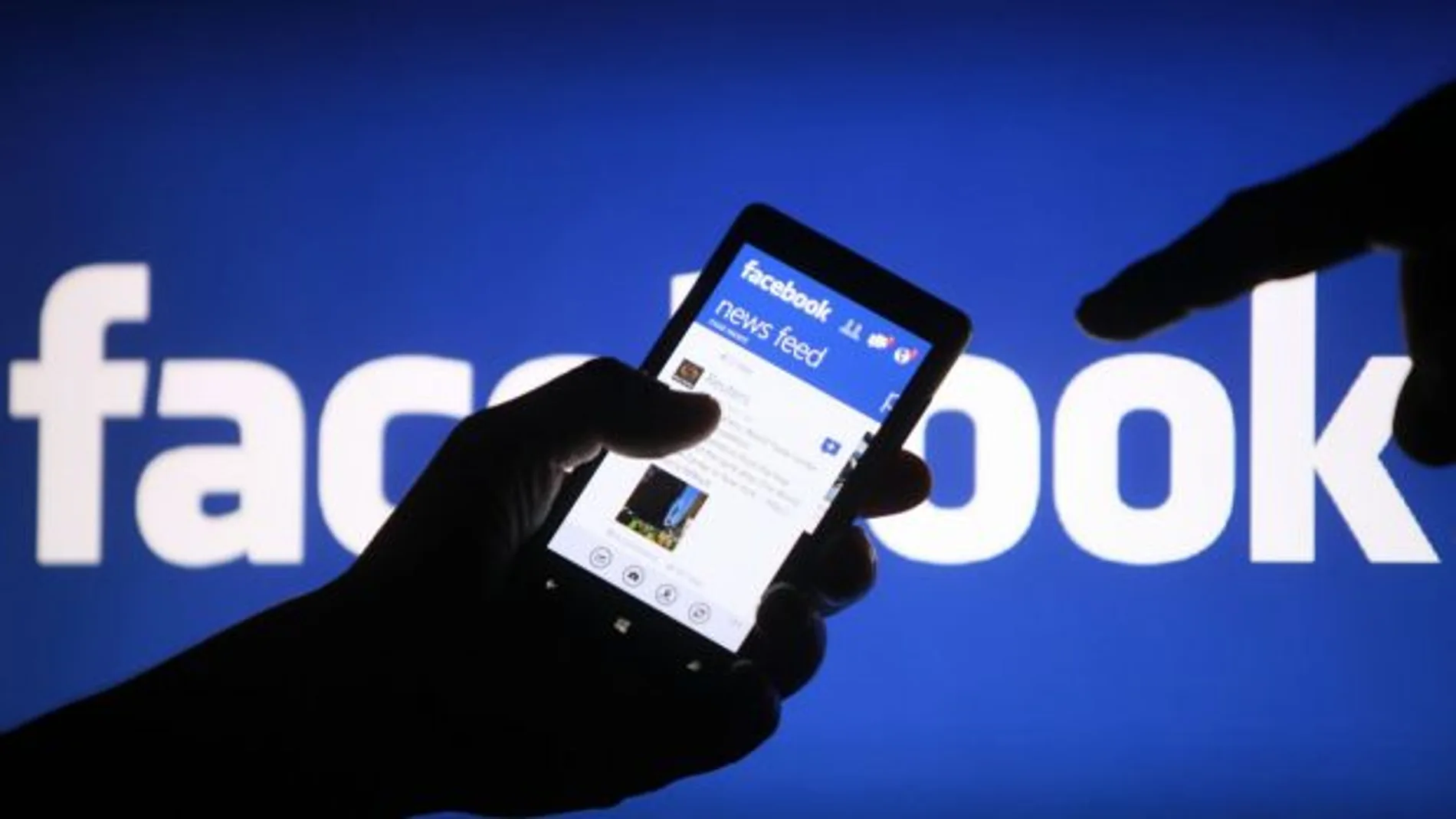 Sexo, drogas y armas: Facebook se convierte en un mercado negro por un día