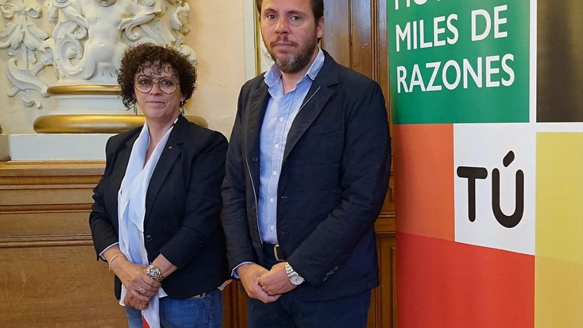 El alcalde Óscar Puente y la concejala Rafaela Romera presentan el servicio de teleasistencia /Ayuntamiento de Valladolid