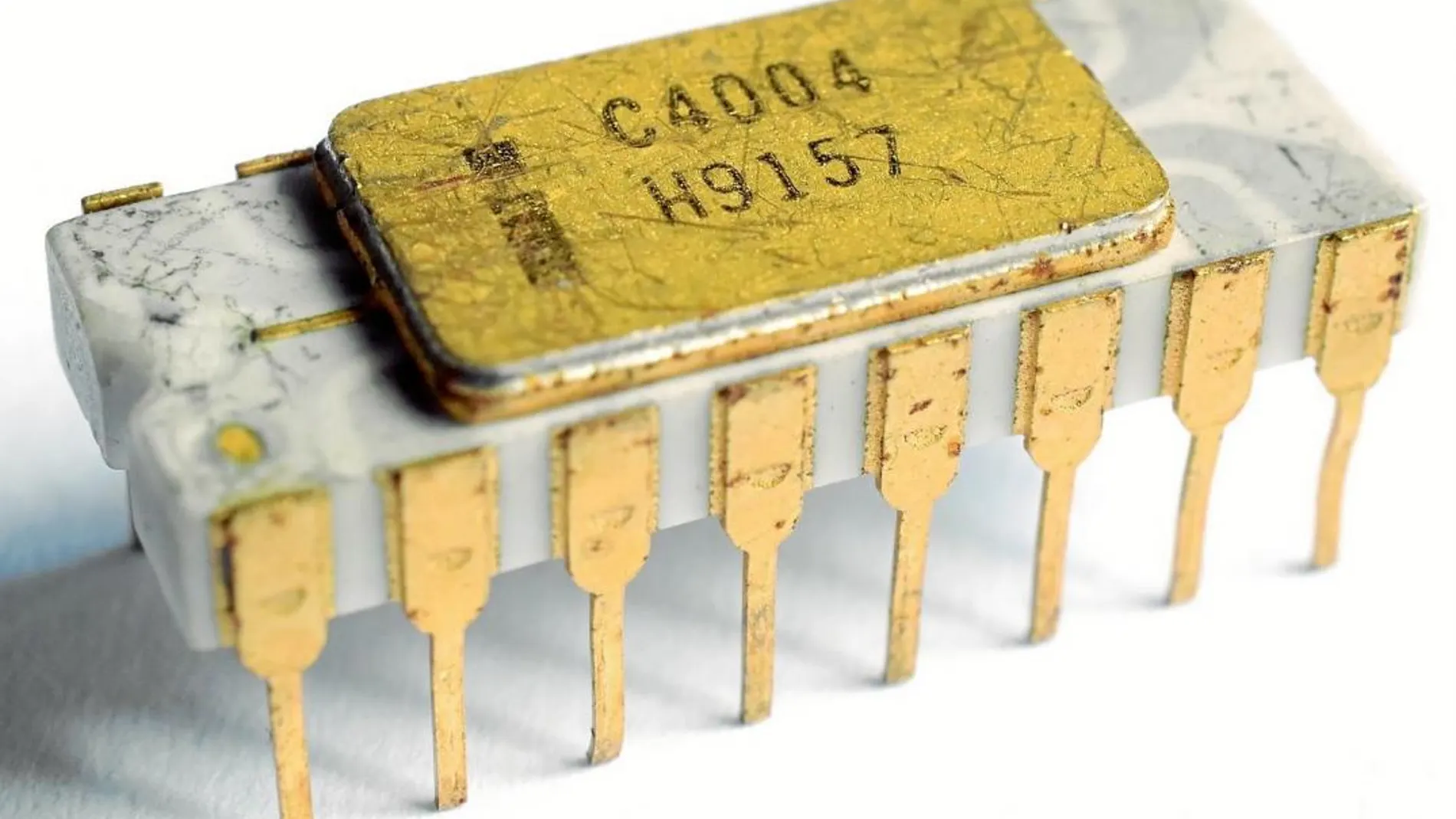 El número de transistores que, hoy, encierra un microchip supera los 20 mil millones