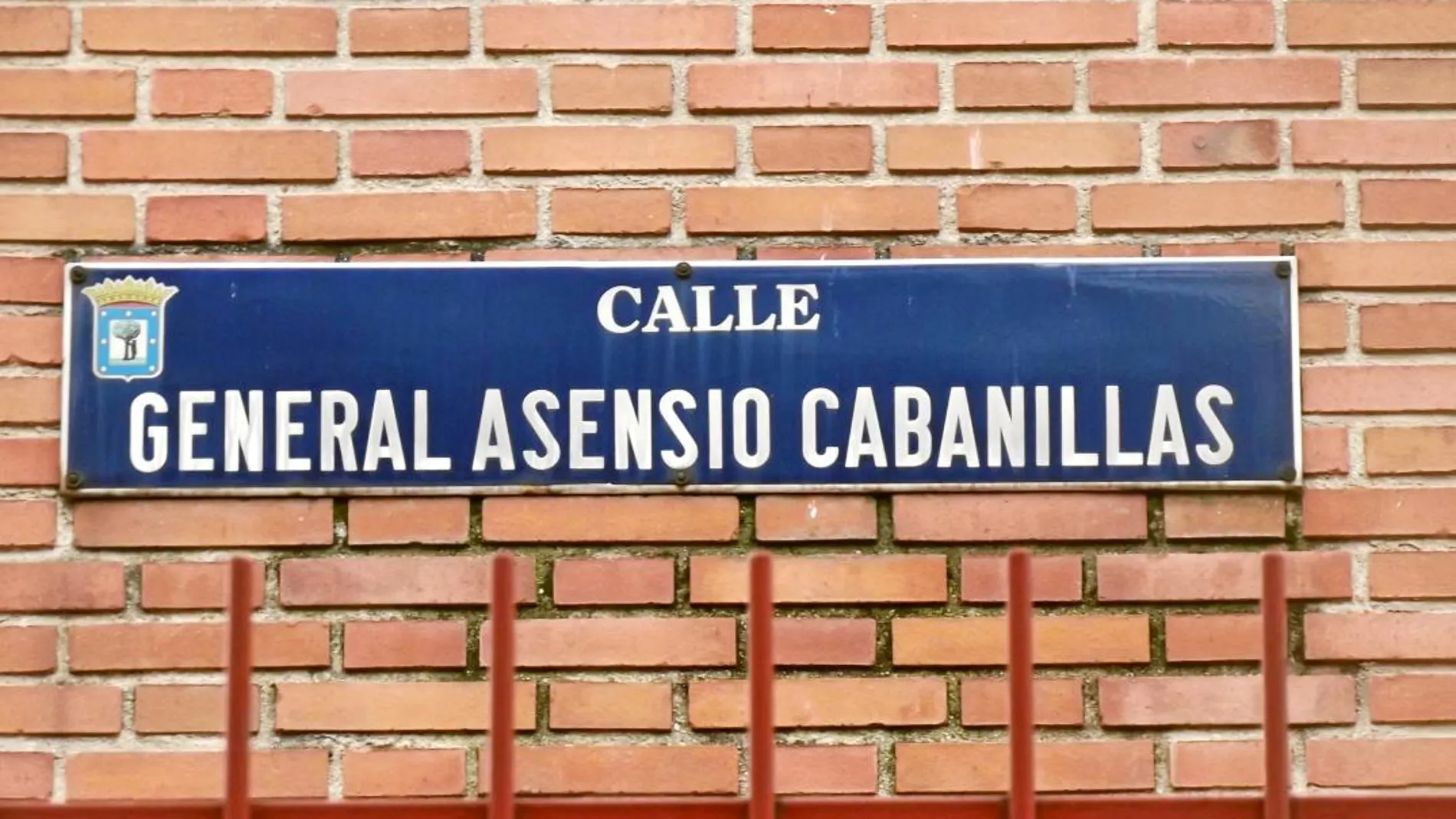 El Ayuntamiento aprobó en mayo renombrar la calle Asensio Cabanillas como calle de la Poeta Ángela Figuera