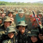 Maduro visita diariamente distintos cuarteles del territorio para garantizar la fidelidad de las tropas / Reuters