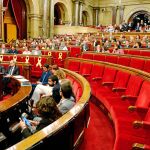 El pleno del Parlament en una de las sesiones ordinarias tras la parálisis de este verano