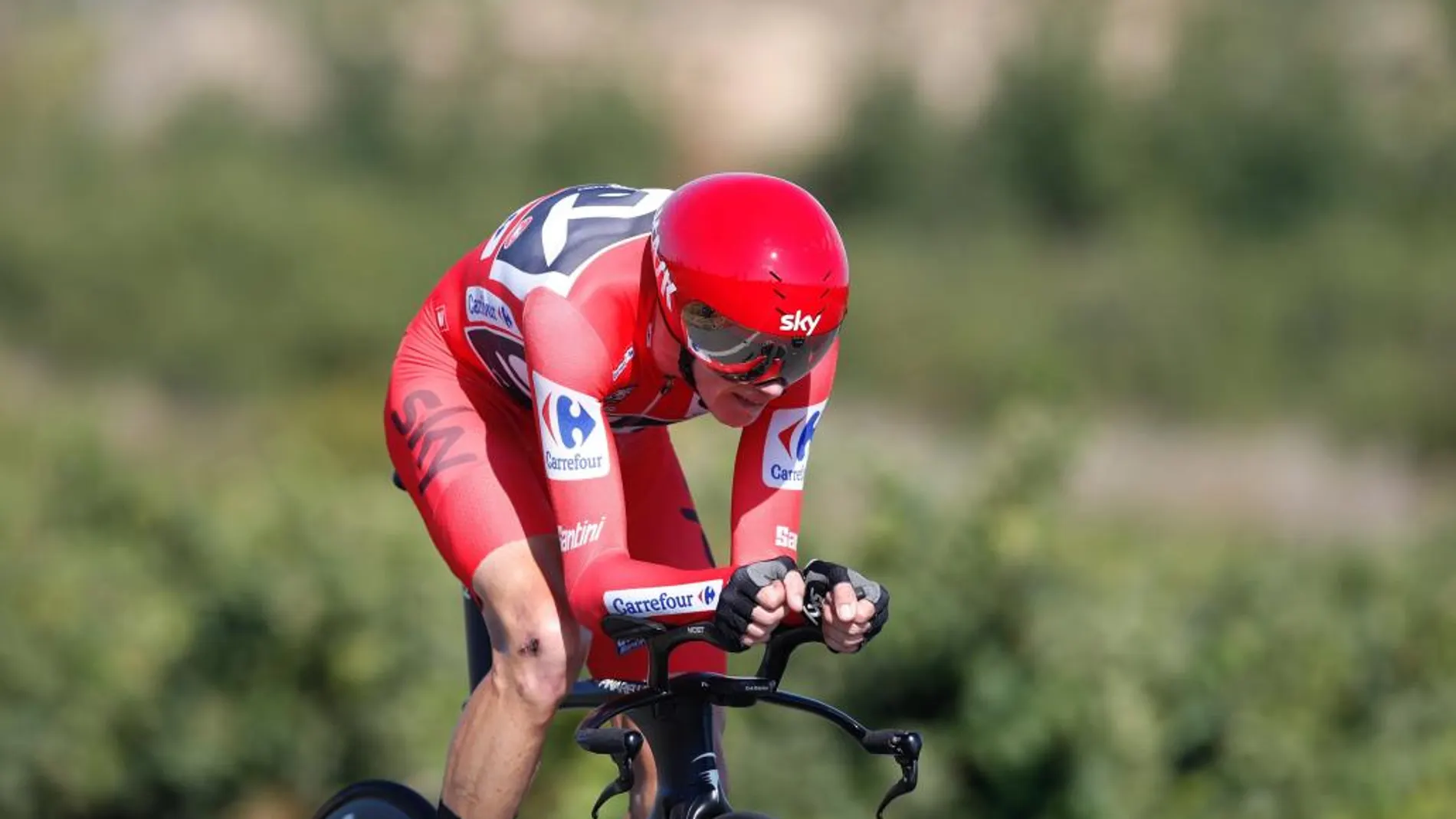 El ciclista británico del equipo Sky, Chris Froome, durante la contrarreloj individual