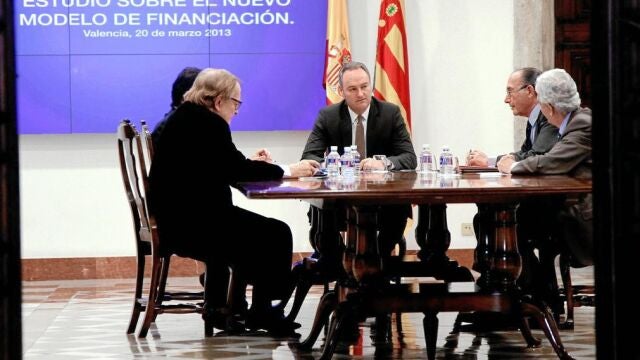 Fabra se reunió ayer con miembros de la comisión de Economía del Alto Consejo Consultivo en I+D+i