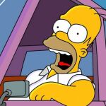 Un conductor intenta pasar un control policial convertido en Homer Simpson