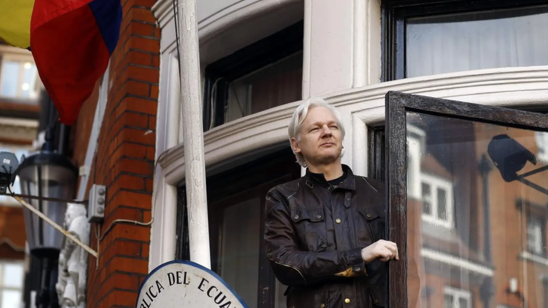 Julian Assange, en la embajada ecuatoriana en Londres