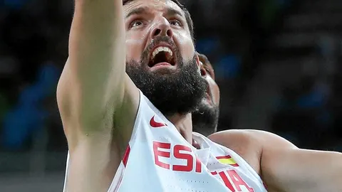 Mirotic, en el partido ante Francia