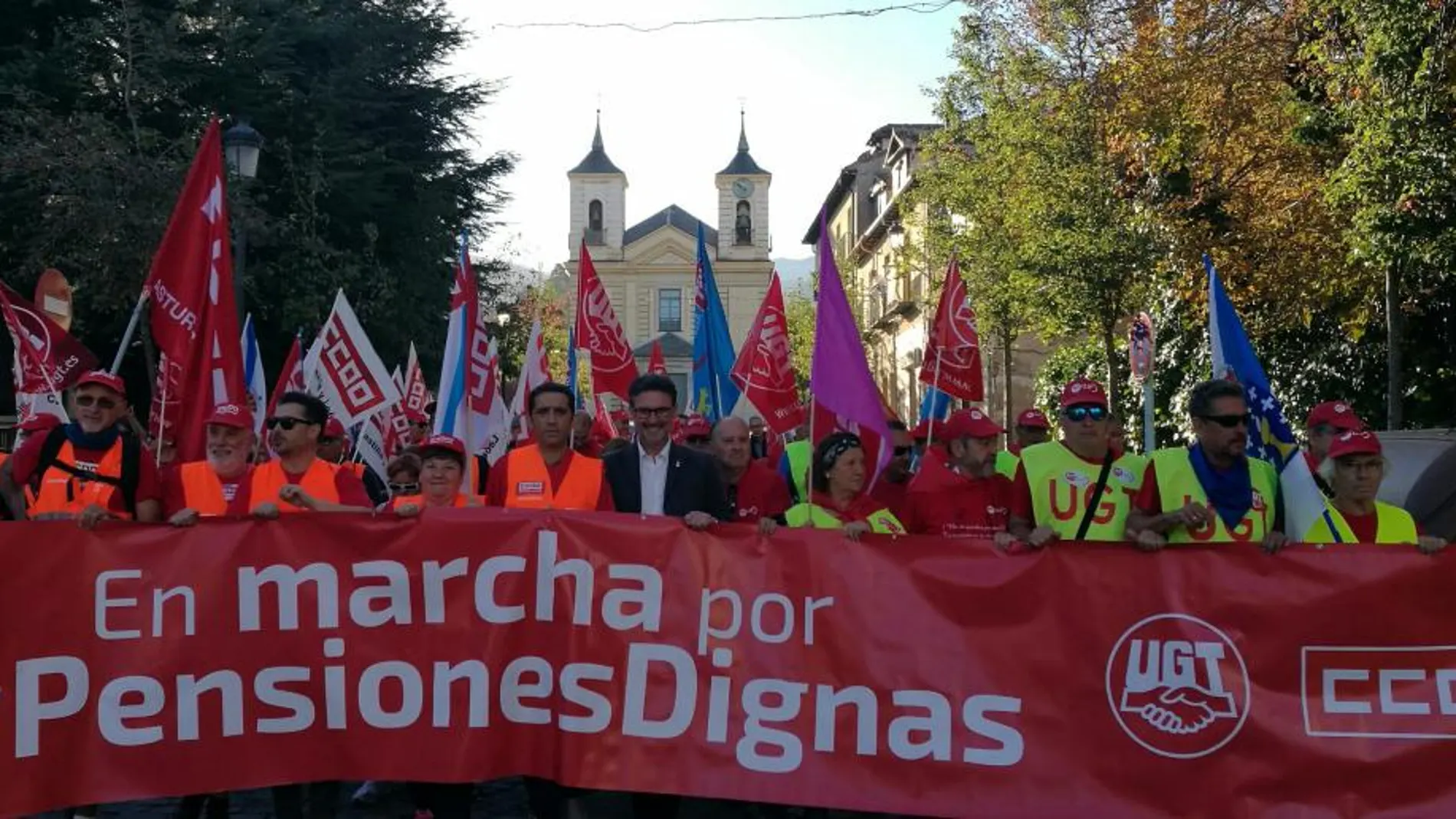 Marcha por las pensiones dignas por las calles del Real Sitio