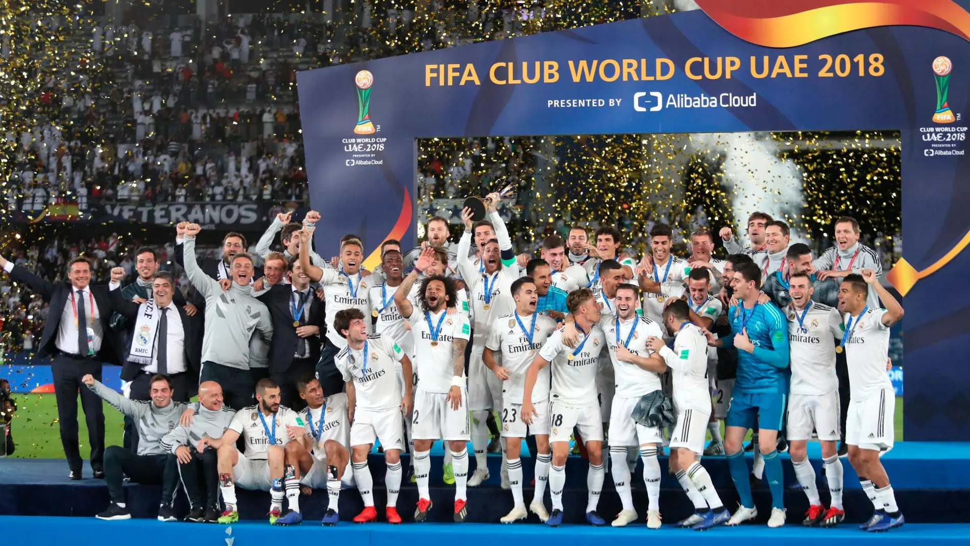 Los jugadores del Real Madrid celebran el triunfo en el Mundial de Clubes. REUTERS/Suhaib Salem
