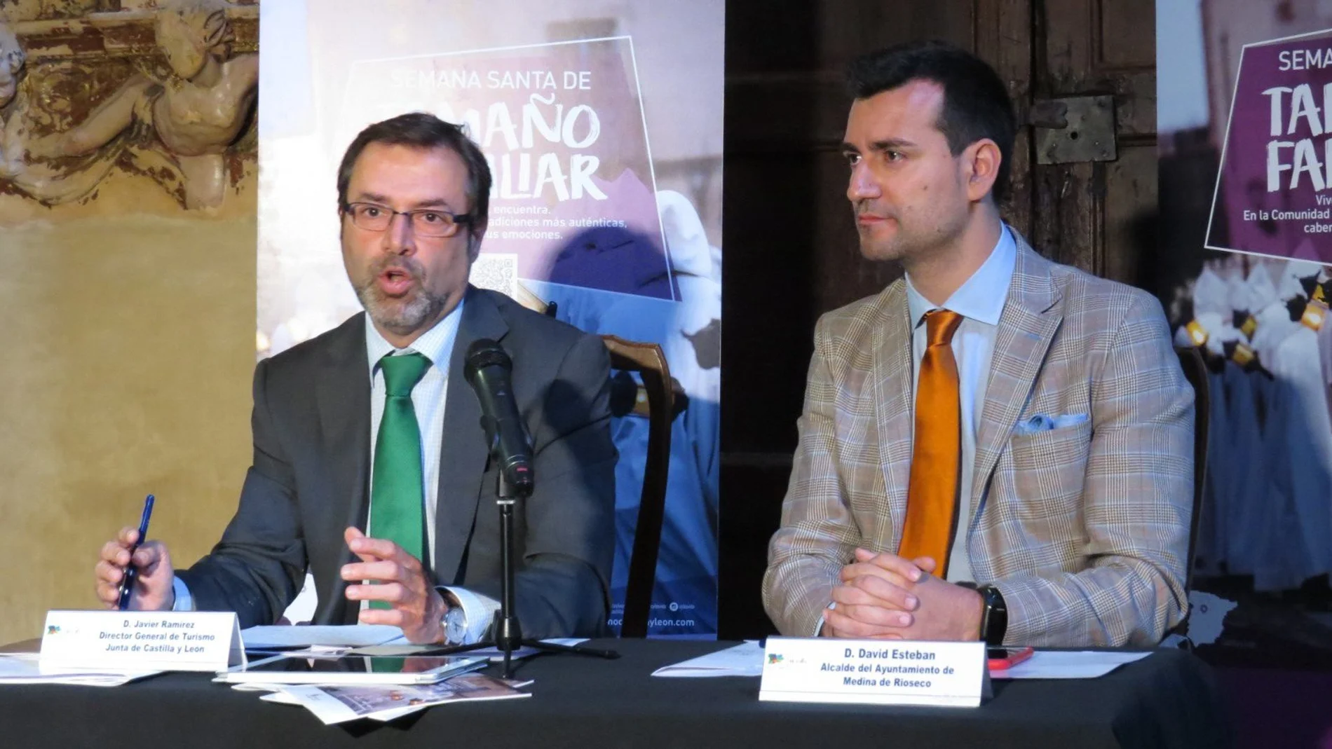 El director general de Turismo, Javier Ramírez, presenta la iniciativa junto al alcalde de Medina de Rioseco, David Esteban