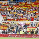 La grada baja del fondo sur del Bernabéu, ayer ante el Espanyol