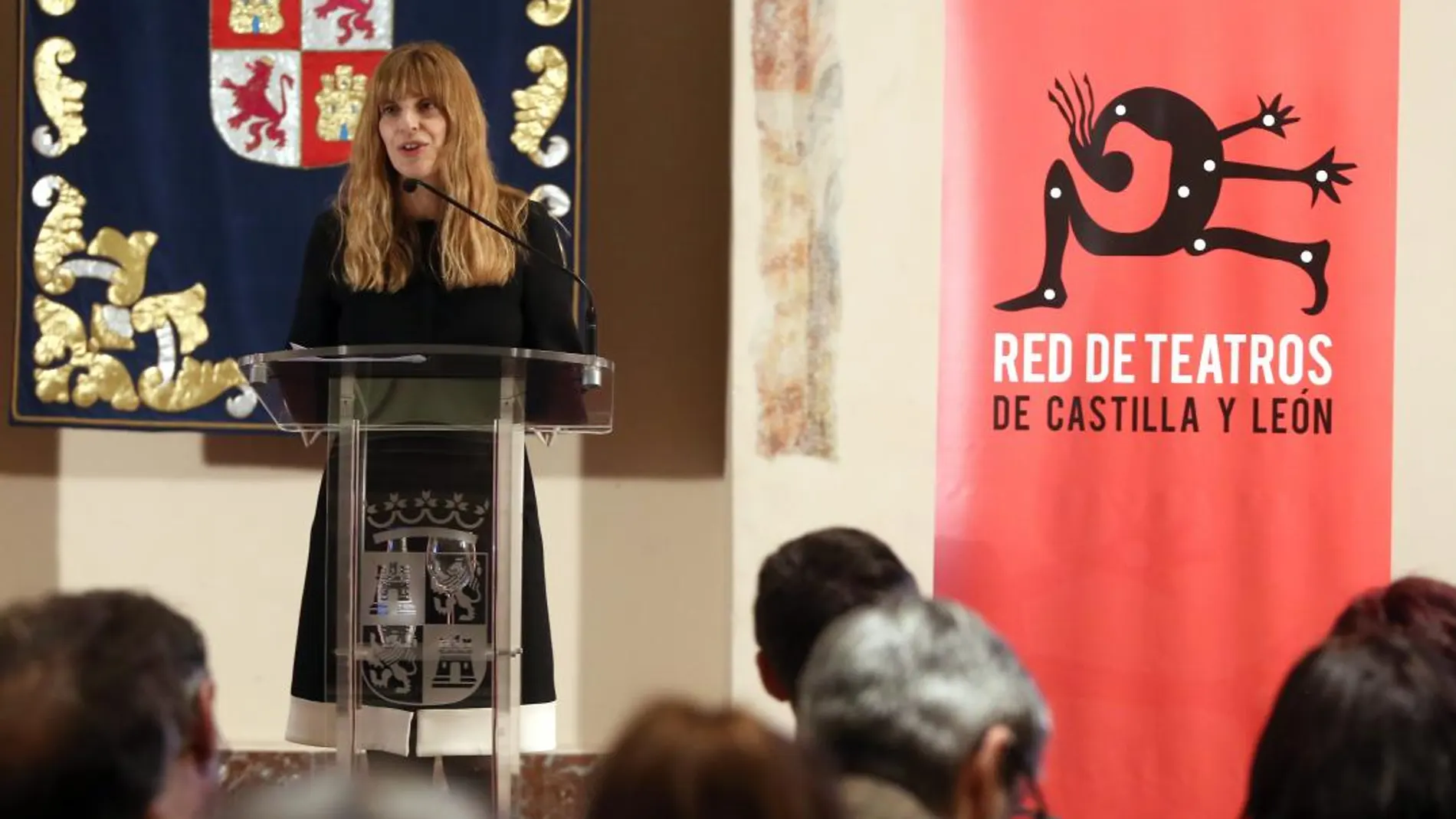 La directora general de Políticas Culturales, Mar Sancho, presenta la programación de la Red de Teatros de Castilla y León para las fiestas