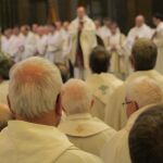 Casi 400 clérigos pro referéndum envían una carta al Papa