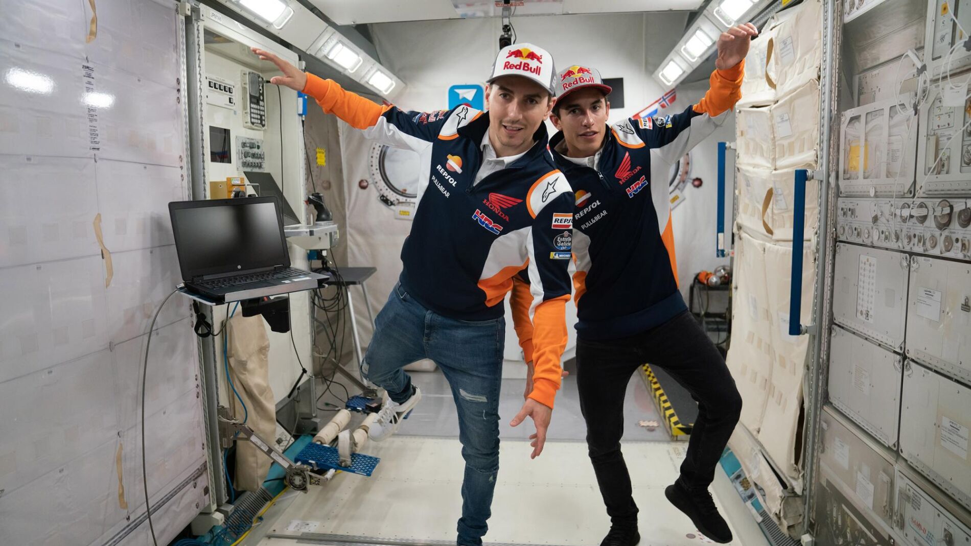 M rquez y Lorenzo astronautas por un d a en la NASA