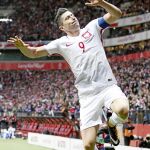 Lewandowski marcó el tercer tanto de Polonia ante Montenegro