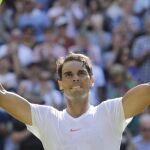 Rafael Nadal celebra su victoria ante el israelí Dudi Sela. (AP Photo/Ben Curtis)