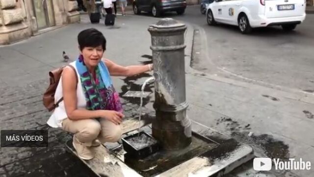 ¡Cerrad el grifo por favor! El agua de los bebederos públicos en Roma no los cierran nunca