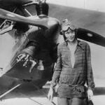 Amelia Earhart, aviadora y viajera... El último vuelo