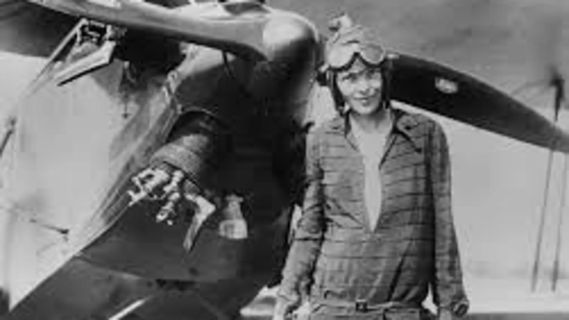 Amelia Earhart, aviadora y viajera... El último vuelo