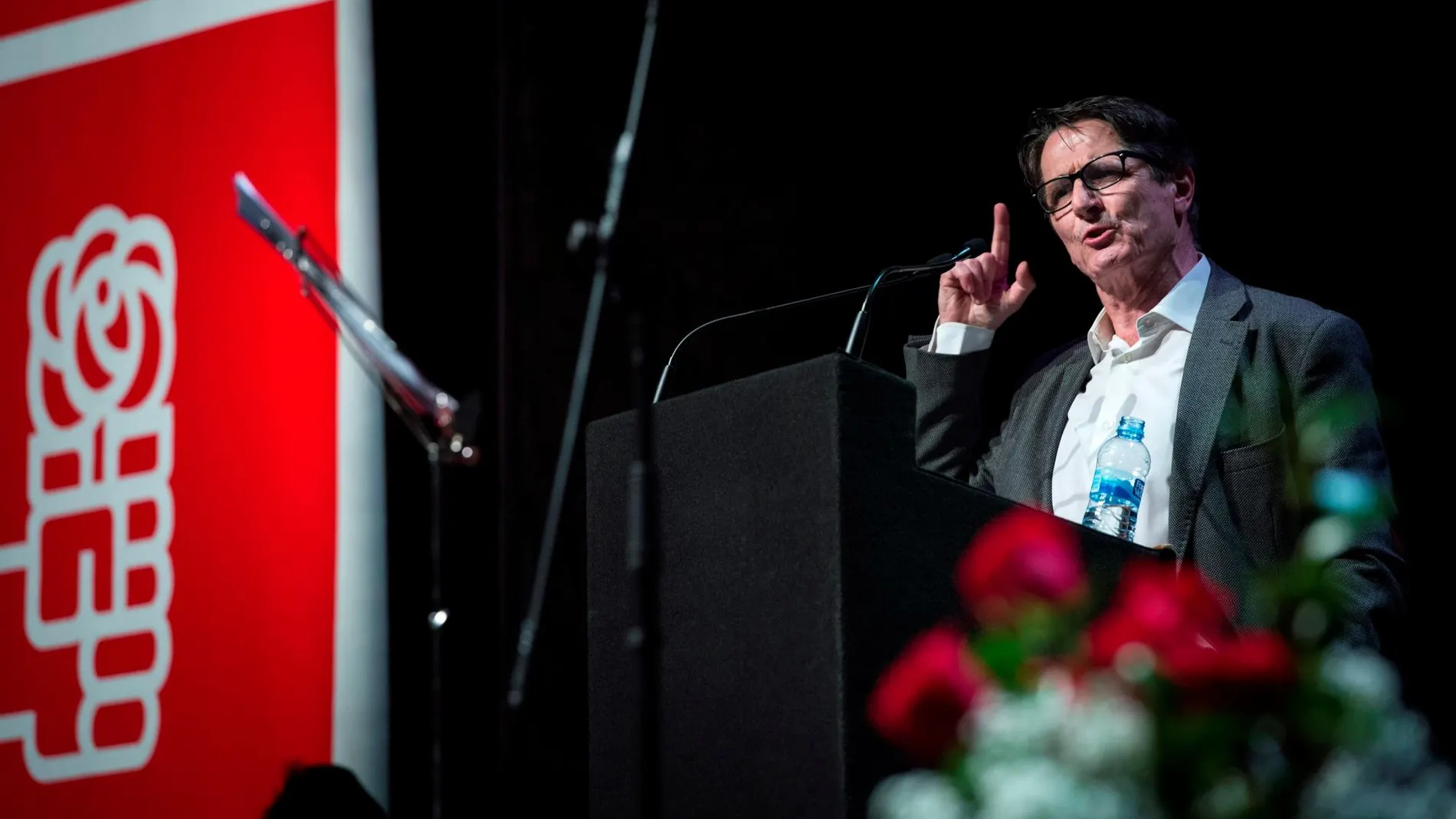 El exalcalde de Fuenlabrada Manuel de la Rocha, durante su intervención en el acto en el que presenta su candidatura a las primarias del PSOE a la Alcaldía de Madrid