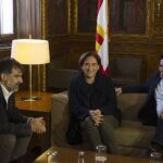 La alcaldesa de Barcelona, Ada Colau, y el primer teniente de alcalde, Gerardo Pisarello (d), la semana pasada / Efe
