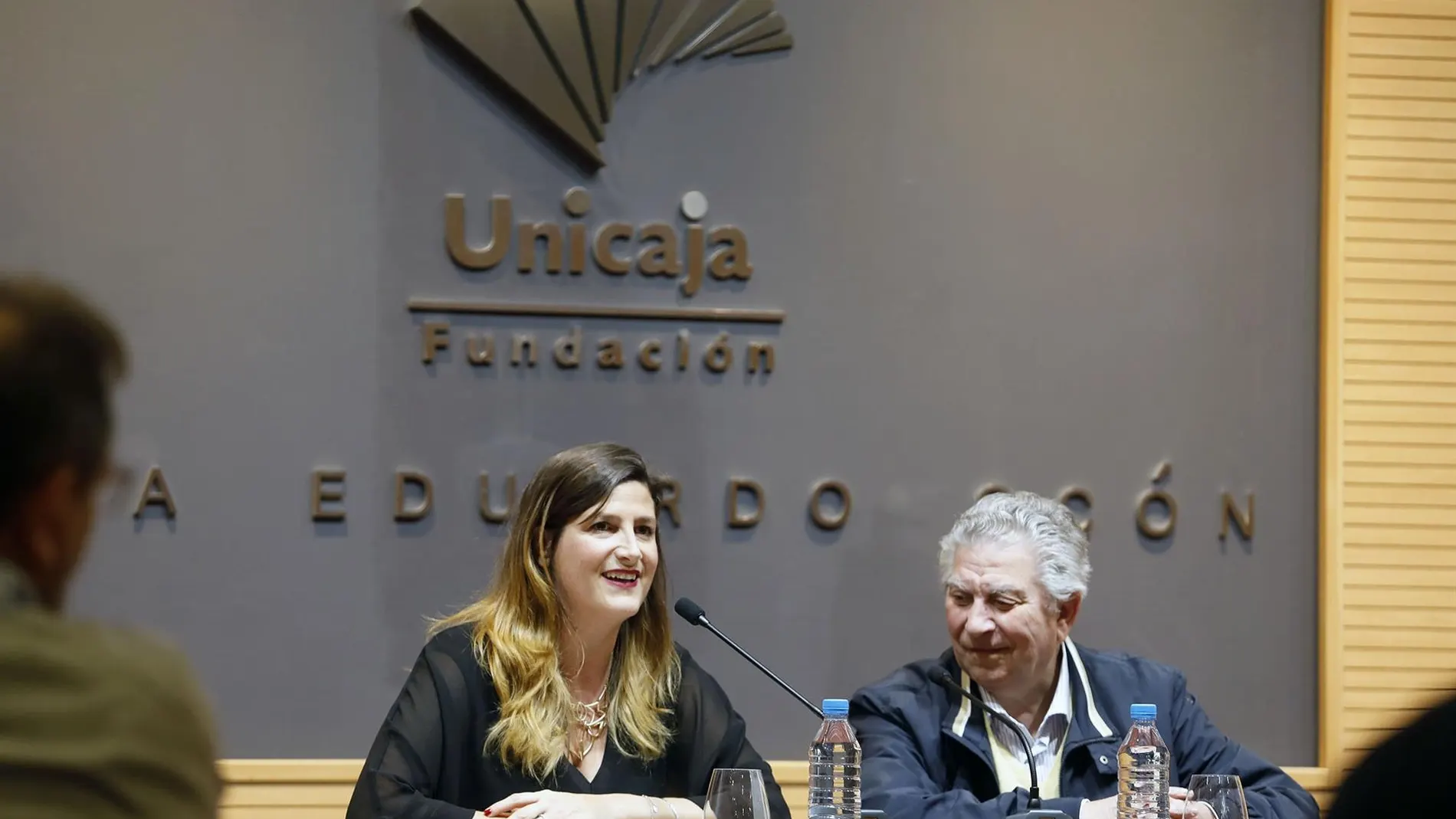 Ana Cabrera (Unicaja) y Salvador Guerrero (Thales) presentaron ayer la edición / Foto: La Razón