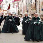 Las Caballeros Cubicularios de San Atilano y San Ildefonso participan en el Corpus de Toledo