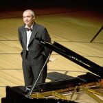 El pianista Ivo Pogorelich fue la estrella ayer en el Auditorio / Quam auterfintiem atatquo sulus, nons