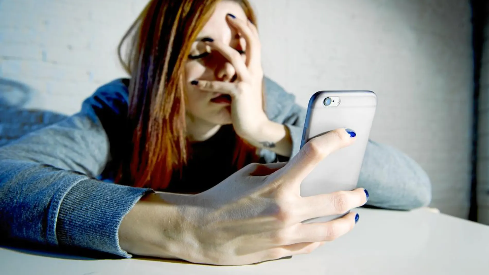 Los adolescentes, quienes más uso hacen de los smartphones y cada vez con mayor frecuencia