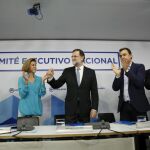 Mariano Rajoy es despedido con aplausos/Foto: J. Fdez.-Largo