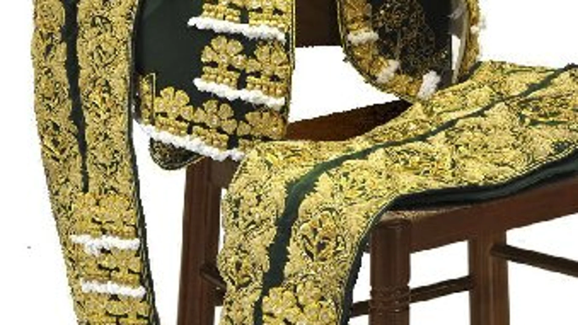 Imagen del vestido de torear verde botella y oro cedido por El Juli