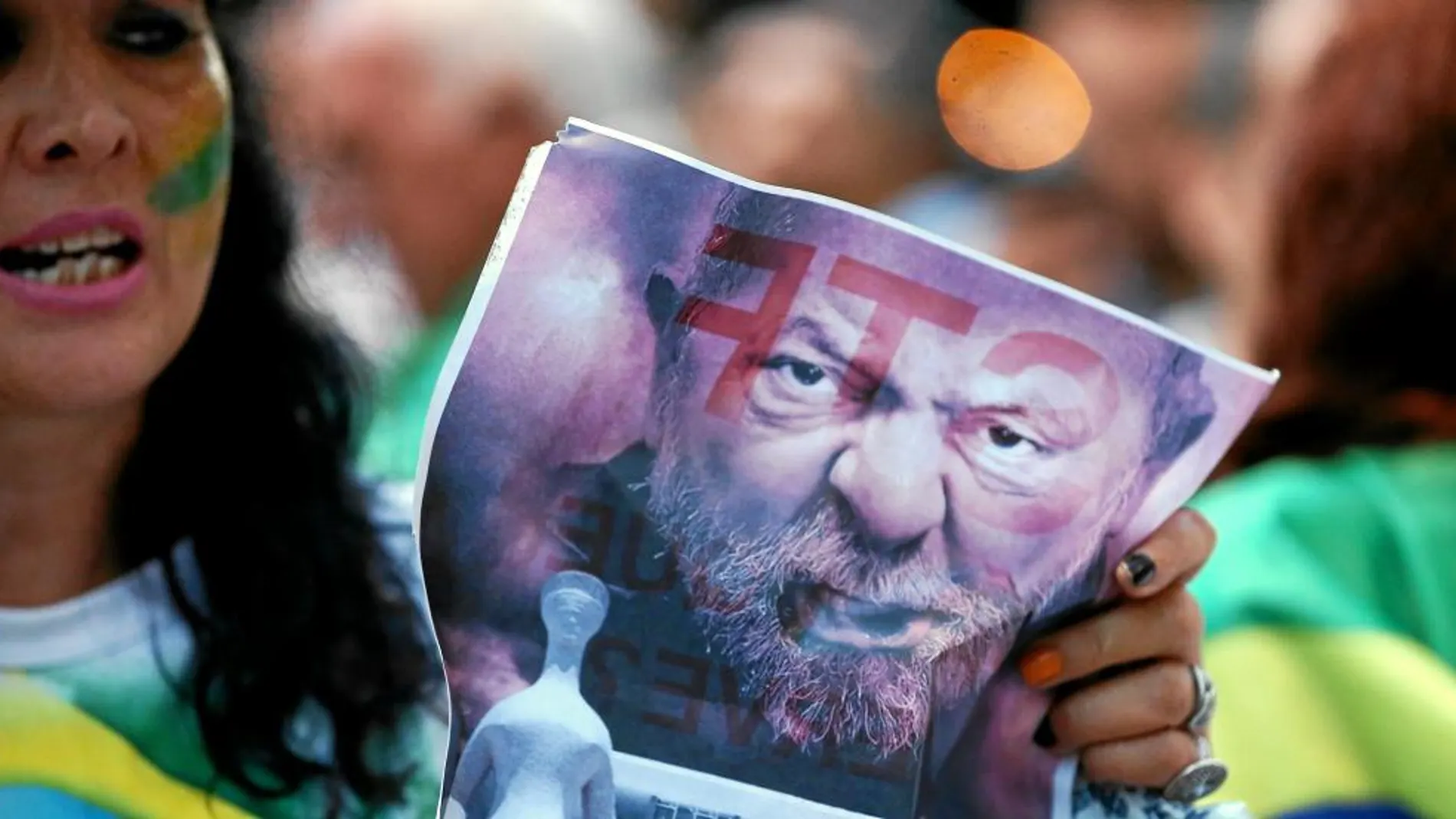 Cientos de brasileños pidieron ayer en Sao Paulo que Lula vaya a la cárcel
