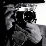 Henri Cartier-Bresson en una imagen del archivo de la revista «Life» con su Leica
