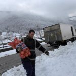 Un total de 171 carreteras siguen afectadas por la nieve, 40 de ellas cortadas