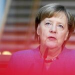 Las diferencias entre Merkel y Schulz obligan a prolongar las negociaciones