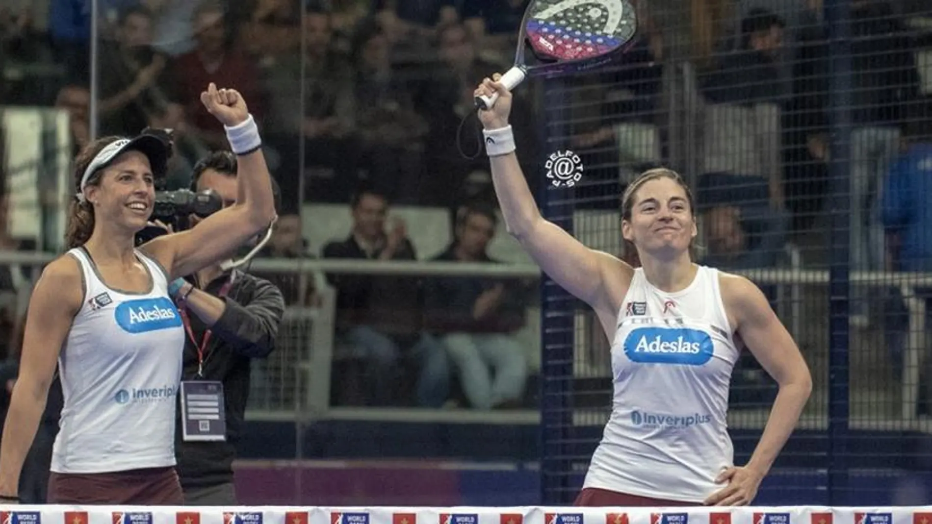 Marta Marrero y Alejandra Salazar