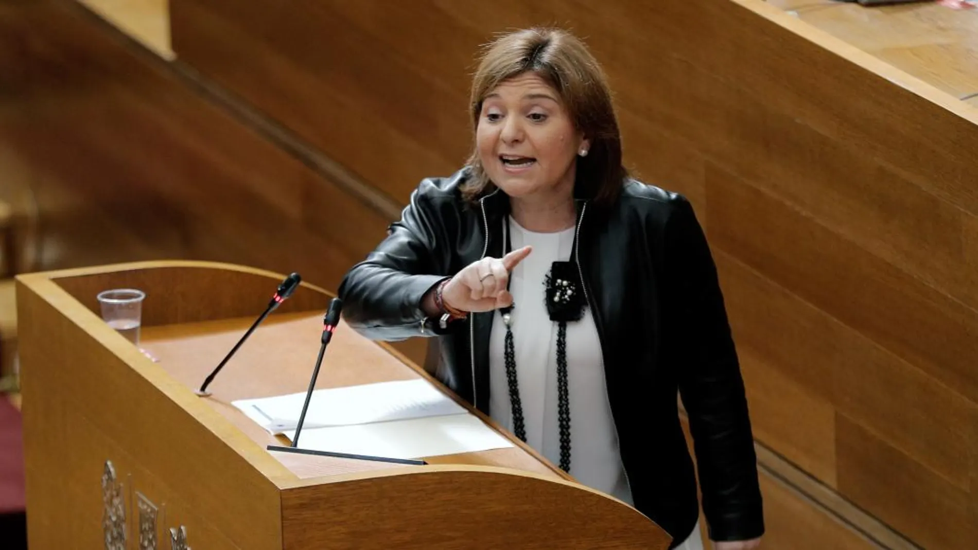 La dirección regional del PP ha pedido a sus grupos municipales que rastreen a las empresas que aparecían en los papeles que los «populares» entregaron a la Policía
