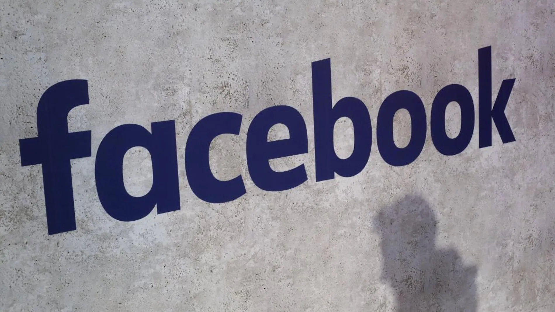 ¿Qué información tiene Facebook sobre ti?