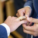 Dos hombres se casan en la oficina del registro civil de Múnich /Efe