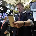  Wall Street remonta y el Dow Jones sube un 2,33 % al cierre