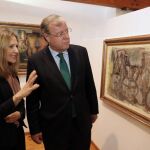 El alcalde de León, Antonio Silván, y la responsable de Patrimonio Artístico de Paradores, María Gimeno, inauguran la exposición ‘Vela Zanetti en la colección de Paradores