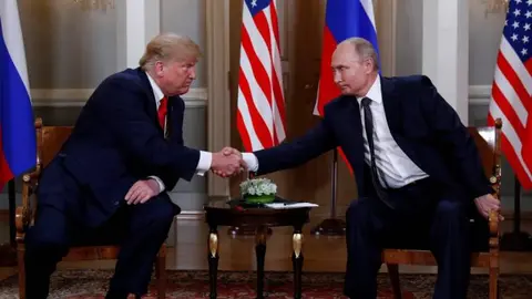 El presidente estadounidense, Donald Trump, y su homólogo ruso, Vladimir Putin, durante su encuentro en Helsinki