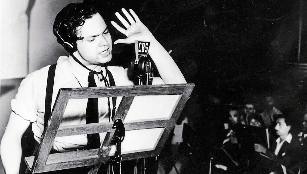 Orson Welles provocó el pánico en Estados Unidos en 1938 al hacer creer que estaba siendo invadida por alienígenas