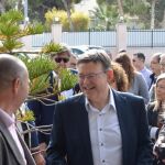 El secretario general del PSPV, Ximo Puig, asistió ayer a un almuerzo con militantes en Alicante. En la fotografía, junto a la candidata a la Alcaldía, Eva Montesinos, que no logró los votos necesarios para mantenerla en manos del PSPV