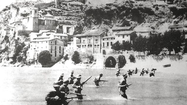 Foto del 27 de julio de 1938 atribuida al Comisariado de Propaganda de la Generalitat para su distribución en prensa. Foto: Pablo Outeiral-Desperta Ferro Ediciones