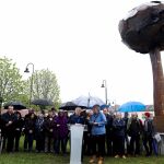 Inauguración hoy de la escultura "Arbolaren Egia", de Koldobika Jauregi